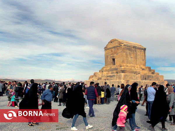 حال و هوای نوروز در مجموعه باستانی پاسارگاد