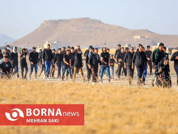 عزاداری مردم روستای کارچان در روز تاسوعا