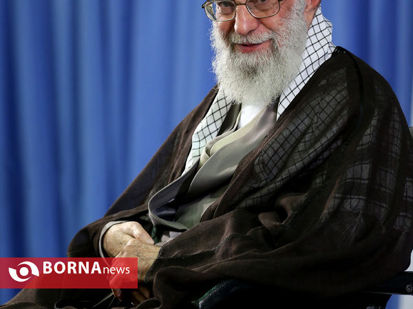 دیدار رهبر معظم انقلاب با جمعی از دانشجویان