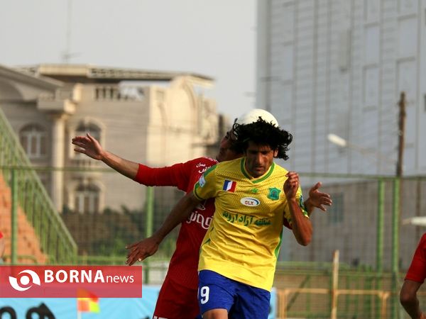 دیدار تیم های فوتبال صنعت نفت - شهر خودرو