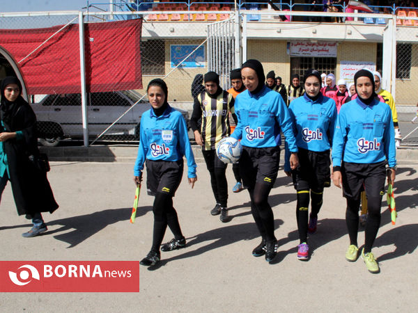 مسابقه فوتبال بانوان قشقایی شیراز - شهرداری بم