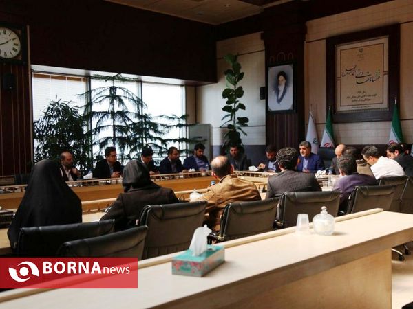 نشست صميمانه استاندار تهران با اصحاب رسانه