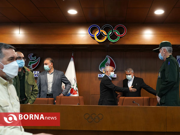 مراسم بزرگداشت روز شهید و تجلیل از ایثارگران وزارت ورزش و جوانان