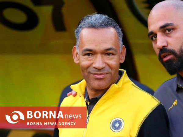 دیدار تیم های فوتبال سپاهان - پیکان