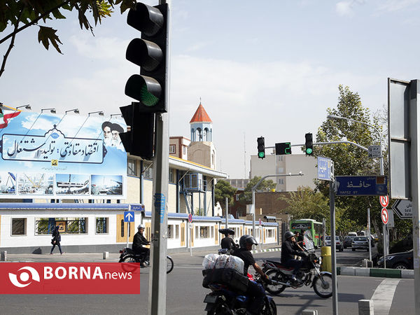 گشتی در خیابان حافظ به مناسبت روز بزرگداشت حافظ