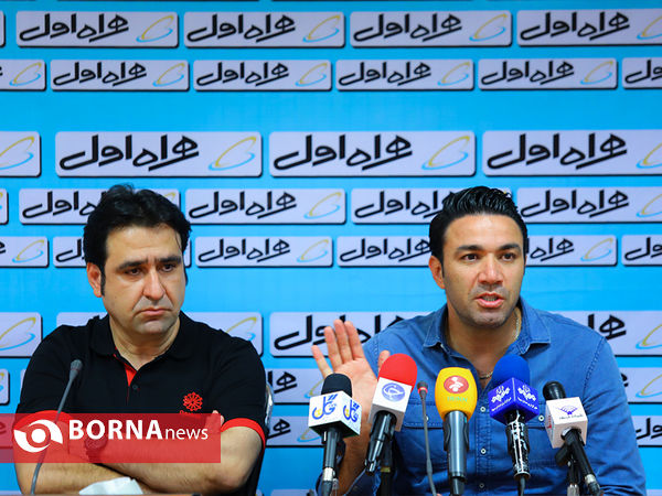 نشست خبری مربیان تیم های پرسپولیس و نساجی