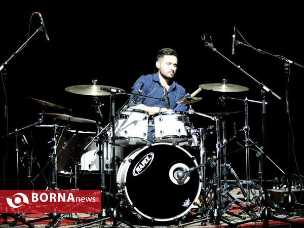 شب دوم سی و چهارمین جشنواره موسیقی- برج آزادی