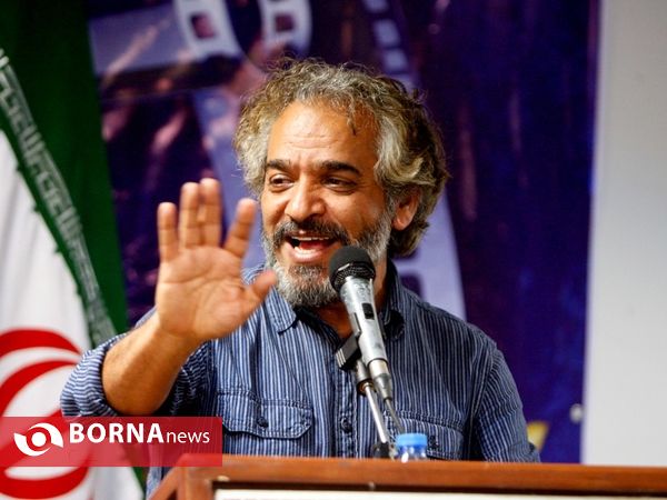 تجلیل از کریم اکبری مبارکه در فرهنگسرای معرفت