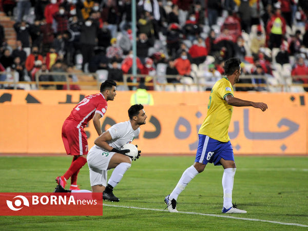 دیدار تیم های فوتبال پرسپولیس -صنعت نفت