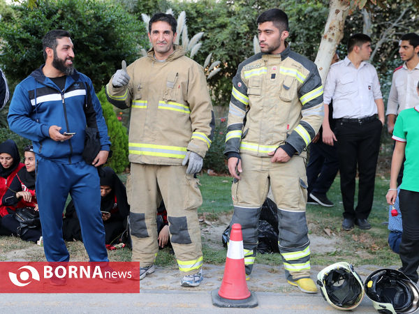 در حاشیه همایش پیاده روی روز ملی آتش نشانی