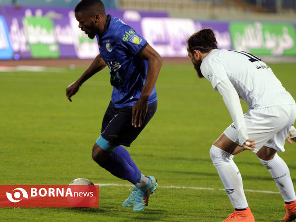 دیدار تیم های استقلال و ذوب آهن