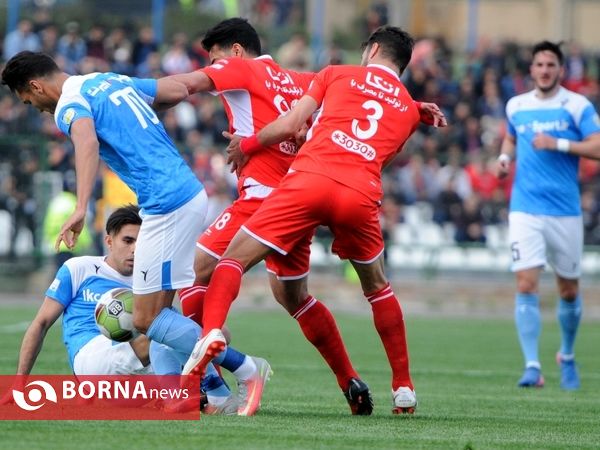 دیدار تیم پیکان- پرسپولیس