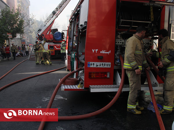 آتش سوزی تولیدی پوشاک در خیابان بهار
