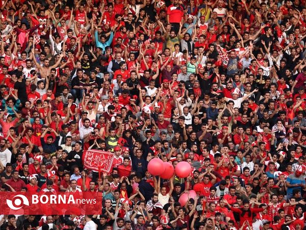 دربی ۸۵،پرسپولیس ۰۱-استقلال ۰