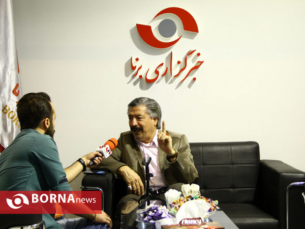 روز هفتم نمایشگاه مطبوعات در غرفه برنا
