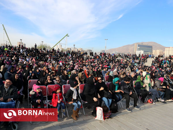 همايش پياده روي خانوادگي مناسبت روز پرستار