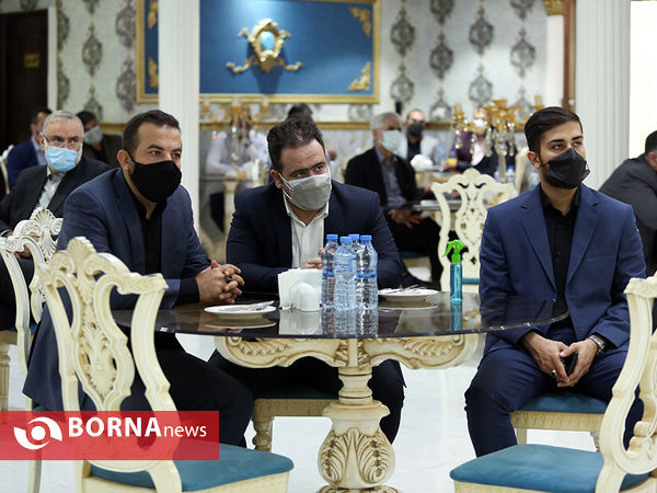 جلسه هم اندیشی با نخبگان و فرهیختگان