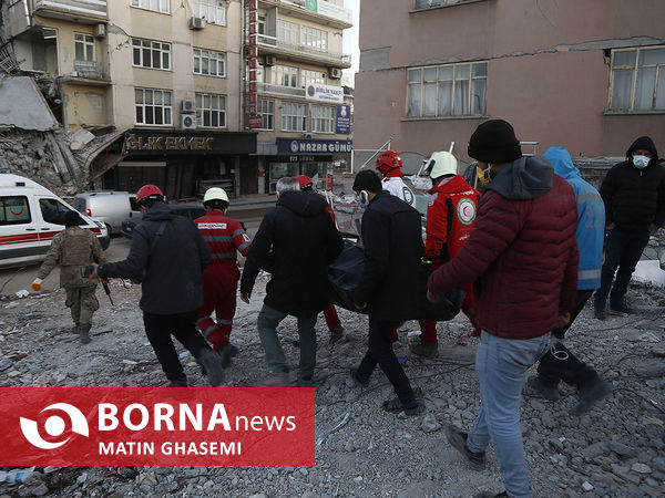 شهر آدمیان ترکیه بعد از زلزله مرگبار ۱۸ بهمن