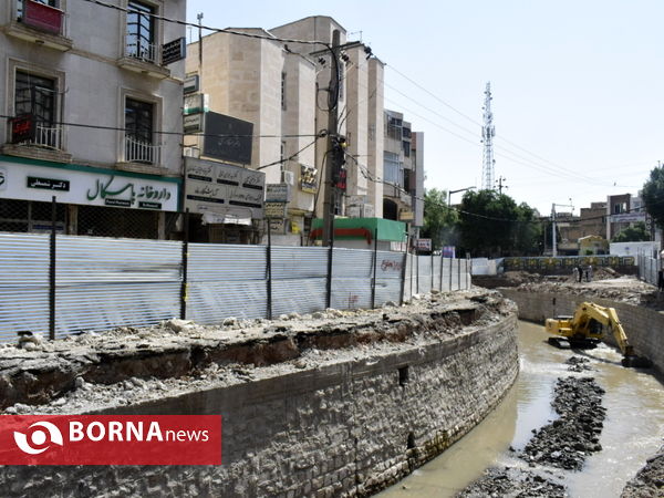 گزارش تصویری بازدید میدانی فرماندار کرمانشاه از پروژه حاشیه سازی آبشوران