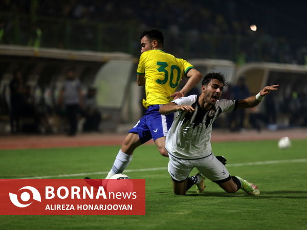 دیدار تیم های فوتبال صنعت نفت - نفت مسجدسلیمان