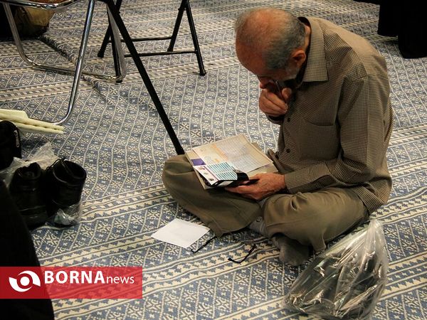 انتخابات رياست جمهوري و شوراي شهر و روستا در حسينيه جماران