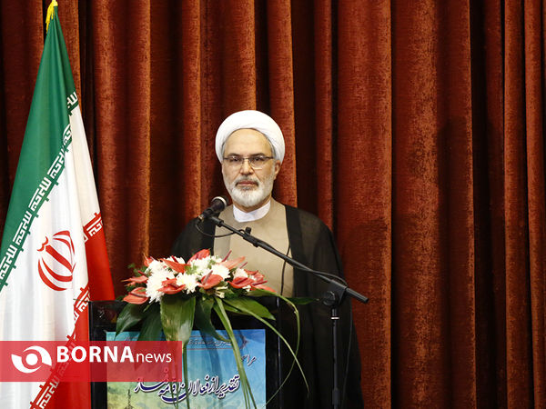 مراسم تجلیل از فعالان اقامه نماز
