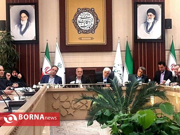 نشست مجمع نمایندگان تهران با استاندار