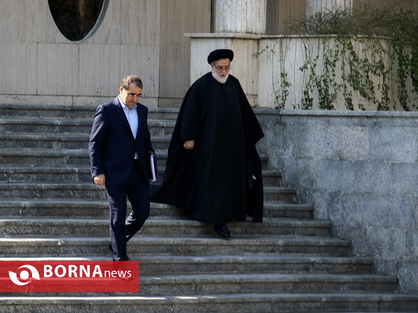 حضور رئیس جمهور و اعضای هیات دولت در جمع خبرنگاران