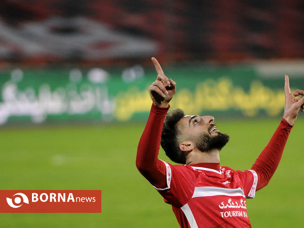 دیدار تیم های فوتبال پرسپولیس - نساجی