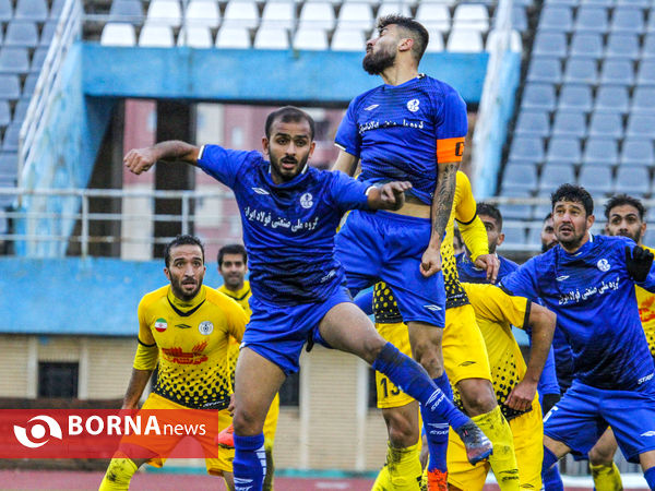 دیدار تیم های فوتبال خوشه طلایی ساوه-استقلال خوزستان