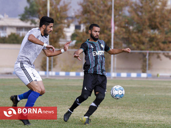 دیدار تیم های قشقایی شیراز و استقلال ملاثانی