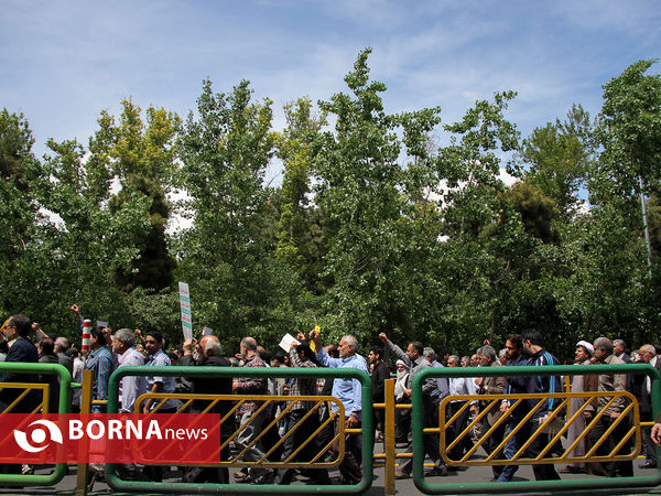 راهپیمایی نمازگزاران تهرانی در اعتراض به اقدام ترامپ