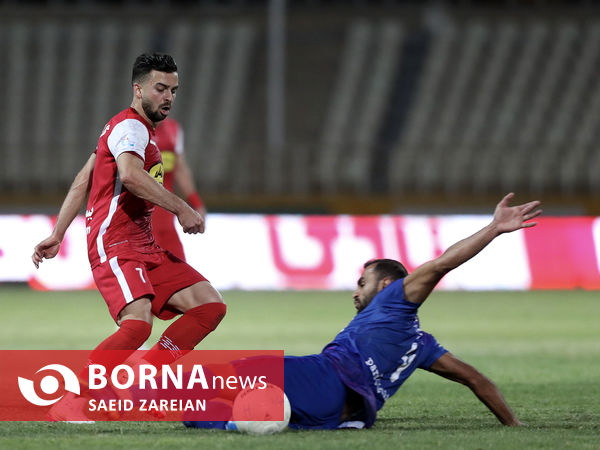 دیدار تیم های فوتبال هوادار - پرسپولیس
