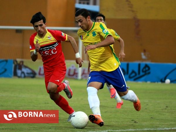 دیدار تیم های فوتبال صنعت نفت - فولاد