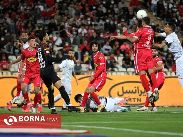 دیدار تیم های فوتبال پرسپولیس - آلومینیوم