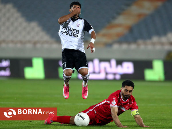 دیدار تیم های فوتبال  پرسپولیس - هوادار