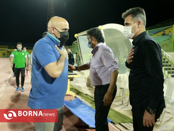 حاشیه دیدار تیم های فوتبال صنعت نفت و آلومینیوم