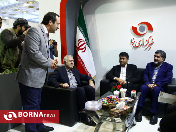 روز هفتم نمایشگاه مطبوعات در غرفه برنا