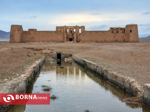 قلعه قنات خمین یا کاروانسرای گلماگرد