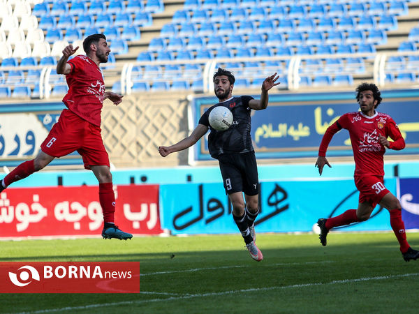 دیدار تیم های شهرخودرو مشهد و مس رفسنجان