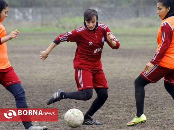 تمرین تیم فوتبال بانوان ملوان بندرانزلی