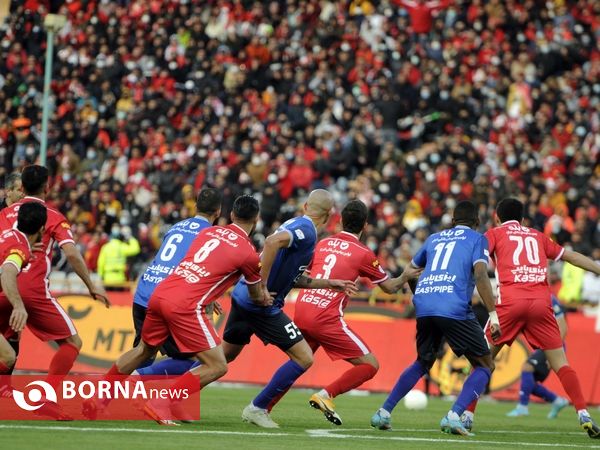 در حاشیه نود و هشتمین دربی پایتخت