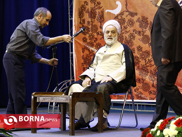مراسم تجلیل از فعالان اقامه نماز