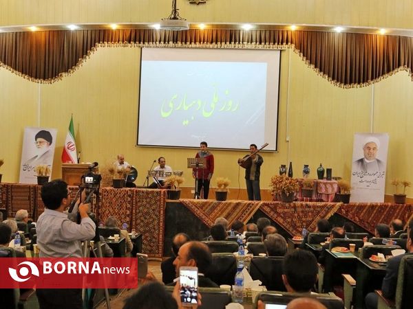 همایش بزرگداشت روز ملی دهیاری در آذربایجان شرقی