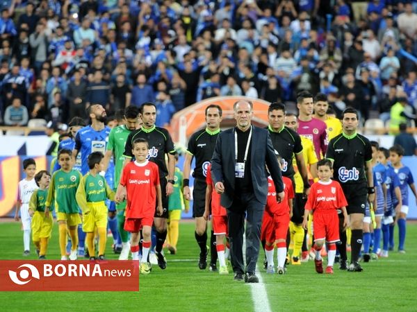دیدار تیم های فوتبال استقلال- سپاهان