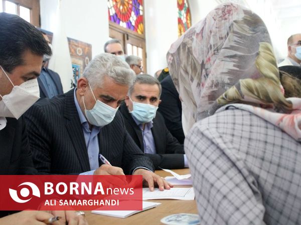 میز خدمت جهادی در مصلی رشت