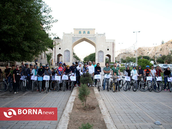 دوچرخه سواری سازمان های مردم نهاد جوانان فارس به مناسبت هفته محیط زیست