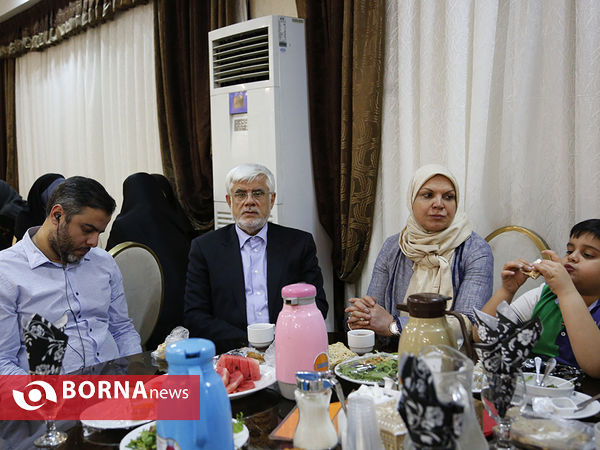 ضیافت افطاری حجت الاسلام والمسلمین احمد مازنی