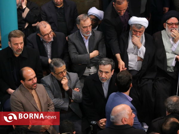 وداع مسوولین و مردم با آیت الله هاشمی رفسنجانی در جماران -۴