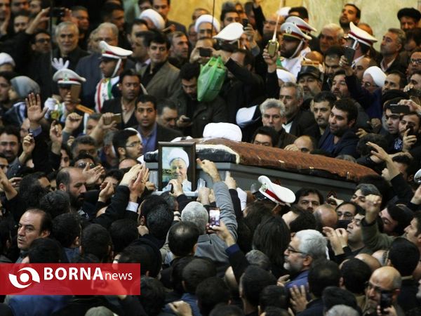 مراسم تدفین آیت الله هاشمی رفسنجانی در حرم مطهر امام خمینی